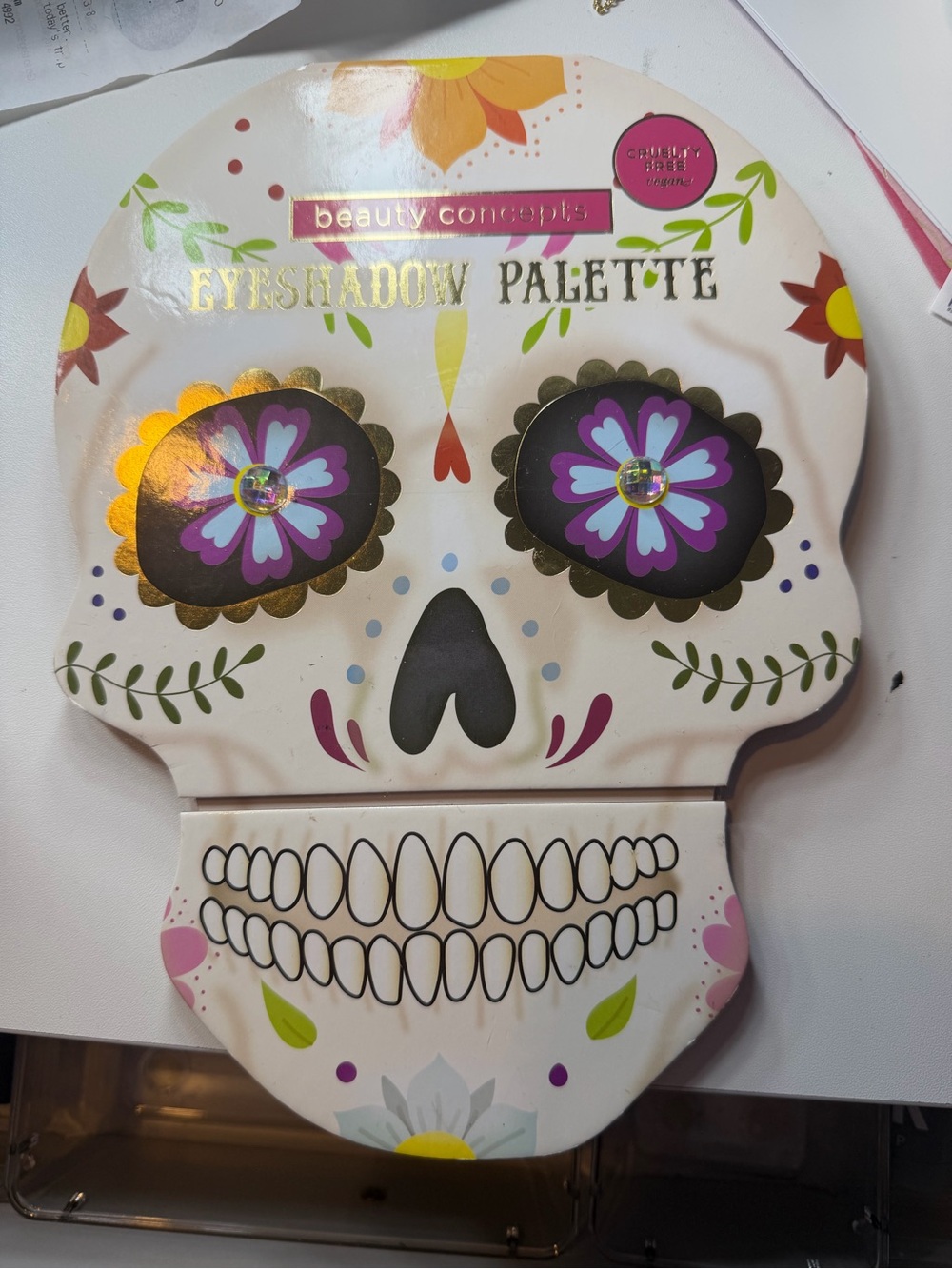 Beauty Concepts Skull Eyeshadow Palette — White with Purple & Pink Accents